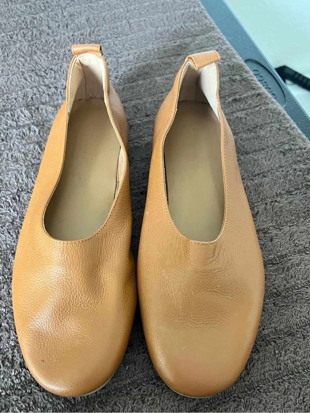 Everlane The Day Flat Camel Leather Ballet Flats Size 6.5